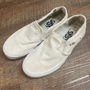 Women’s Vans white size 6